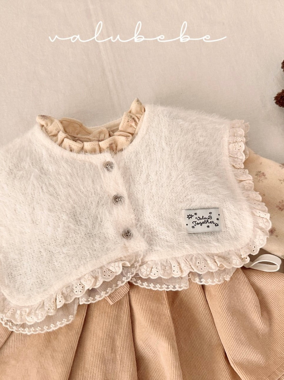 Lace ribbon cape (baby)