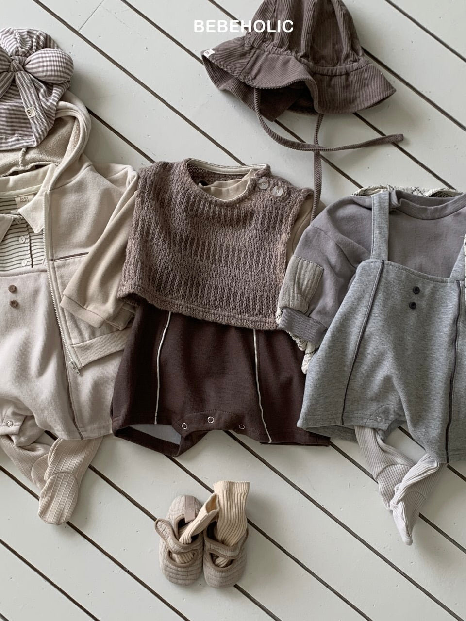 Two button suspender pants