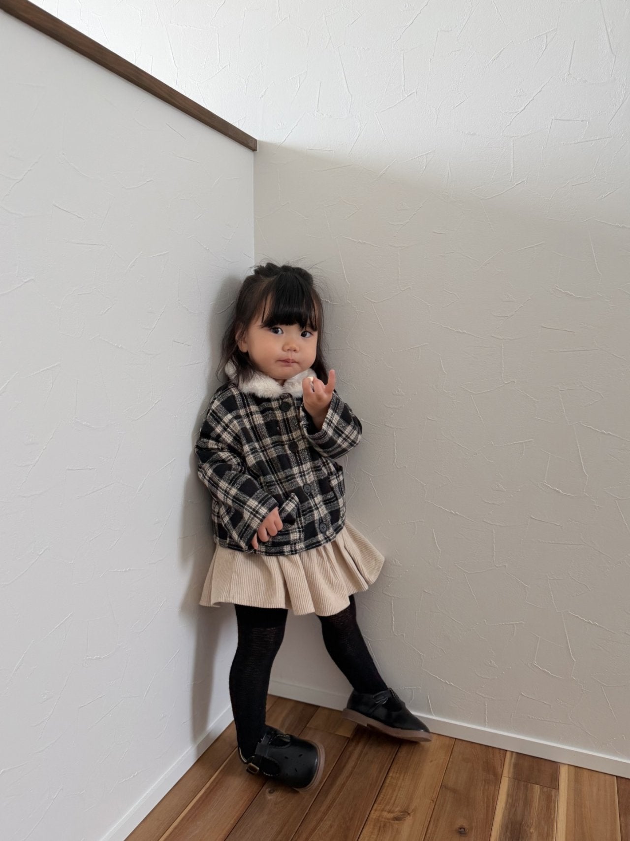 Check collar winter coat