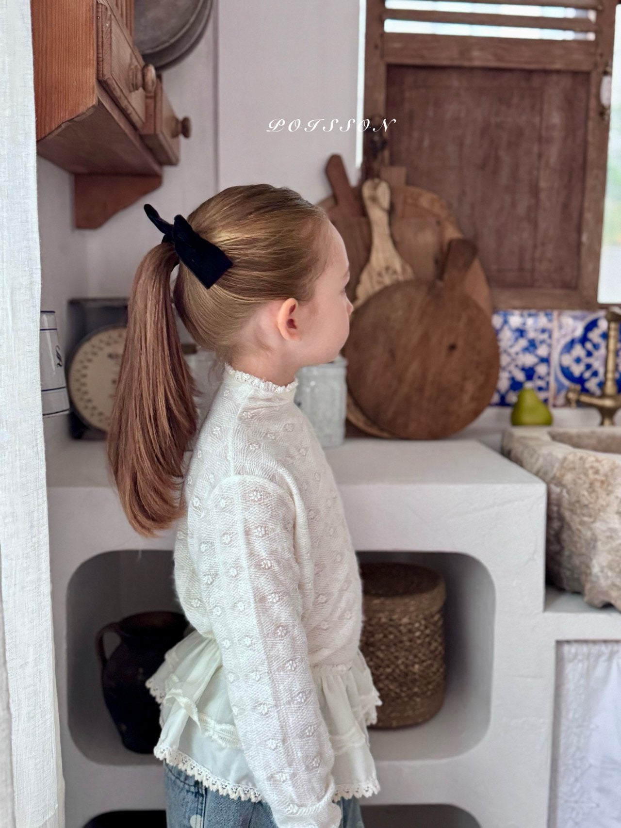 Winter lace half neck T