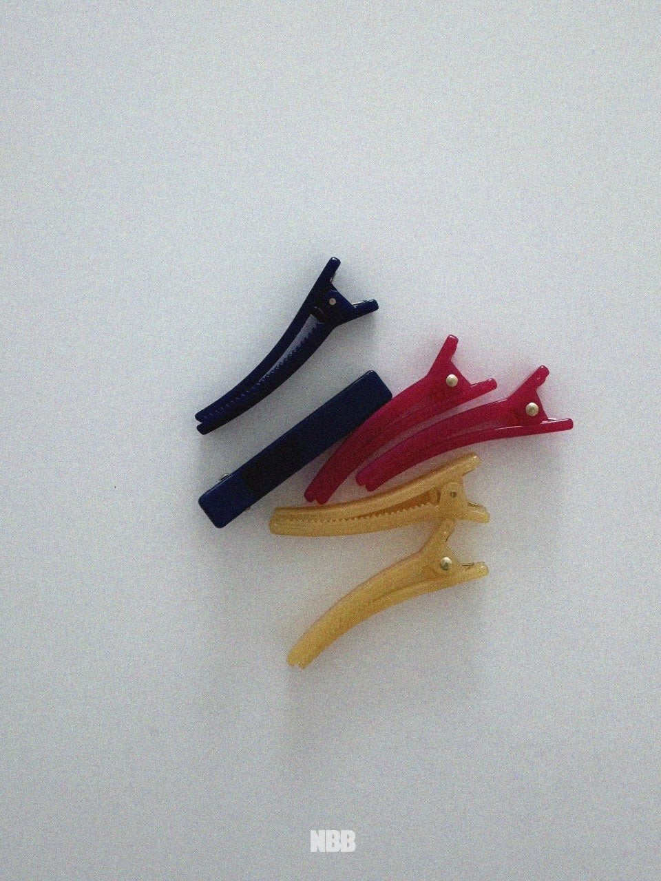 Colored hair clip set (2 pieces)