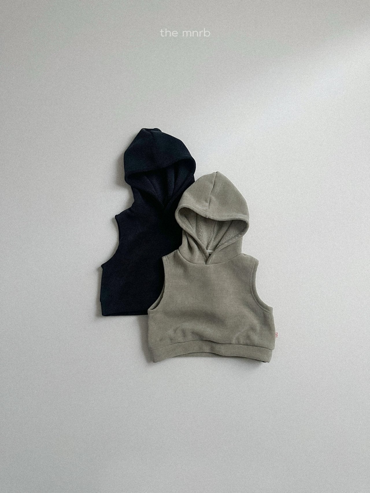 Snow hooded vest