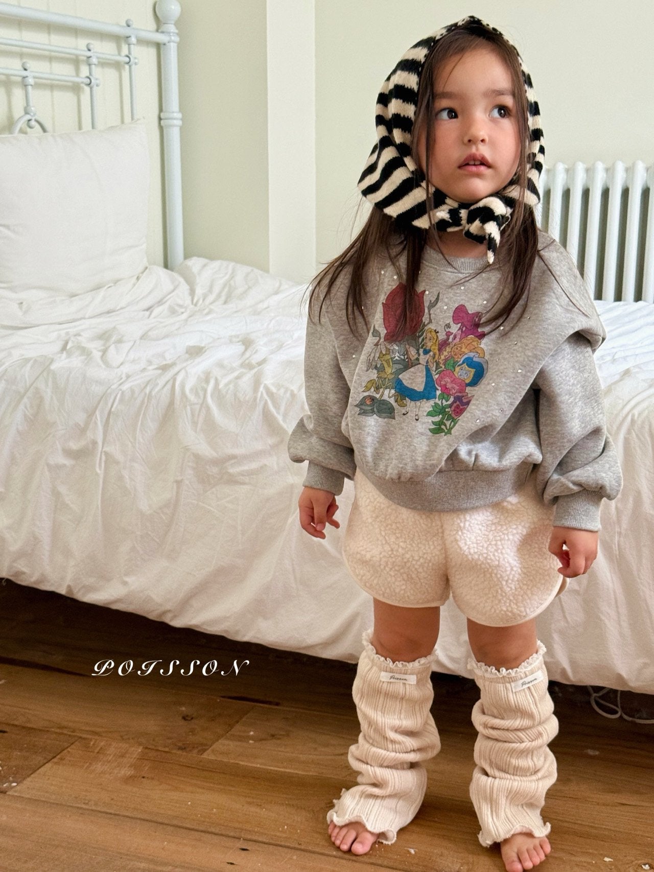 Flower Alice sweatshirt