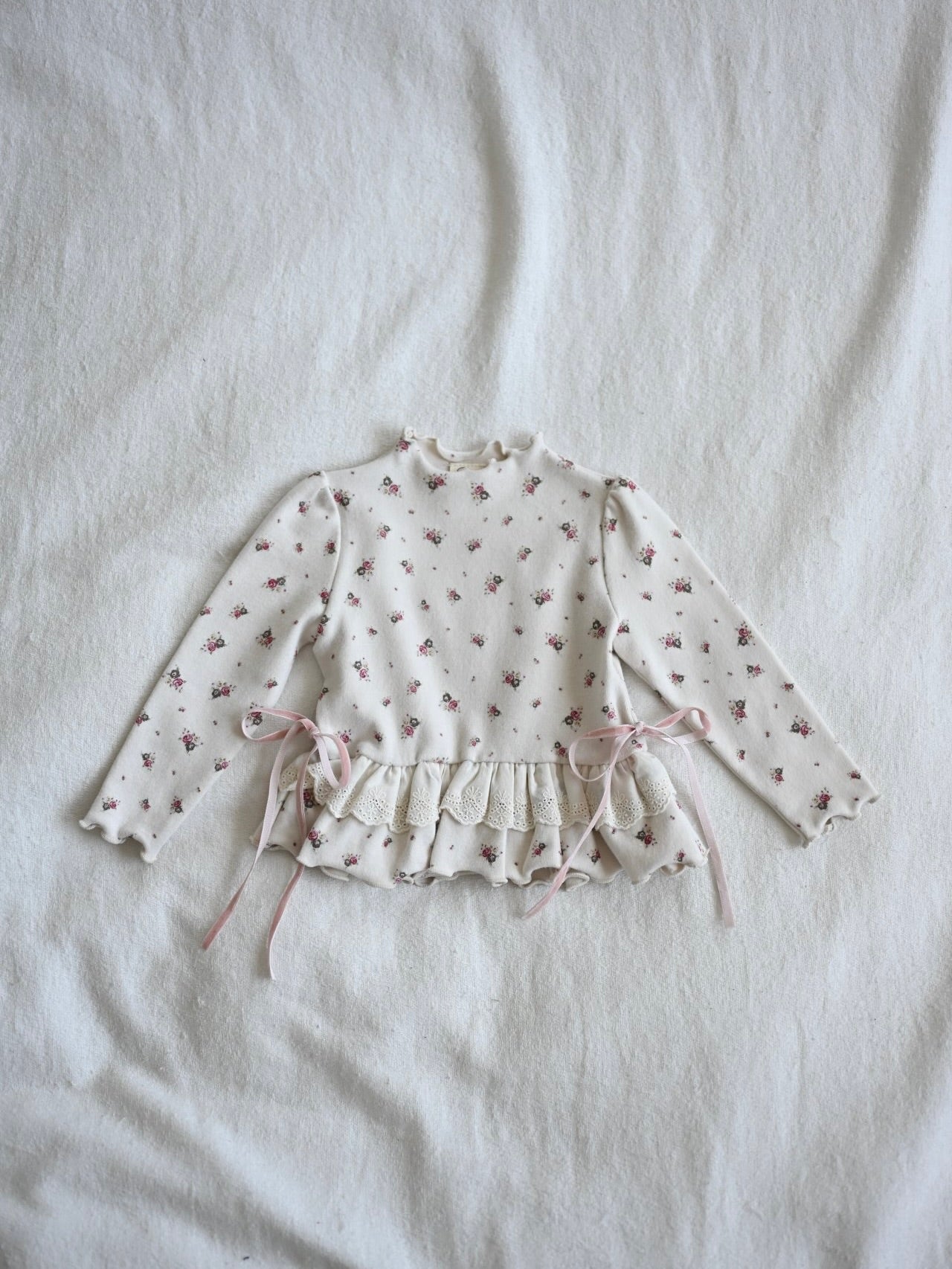 Flower ribbon T