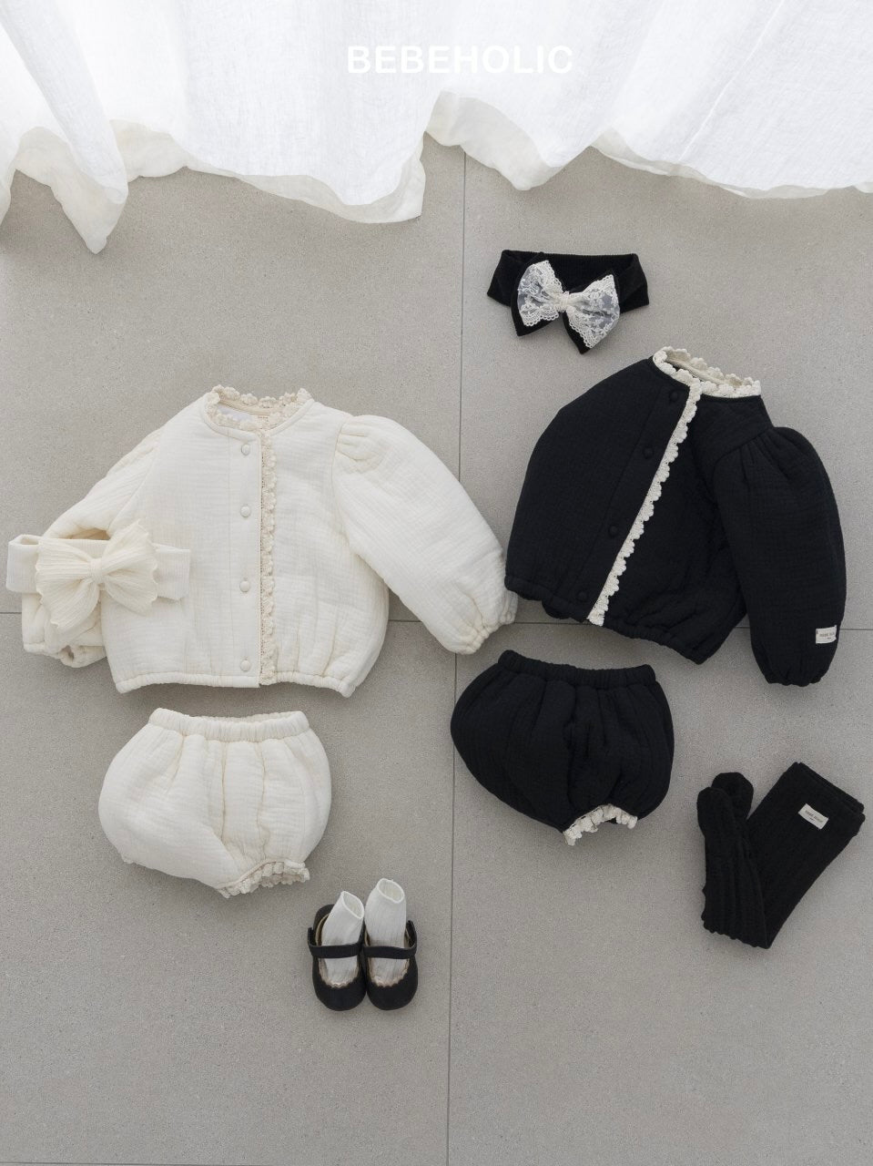 Lace pumpkin bloomer