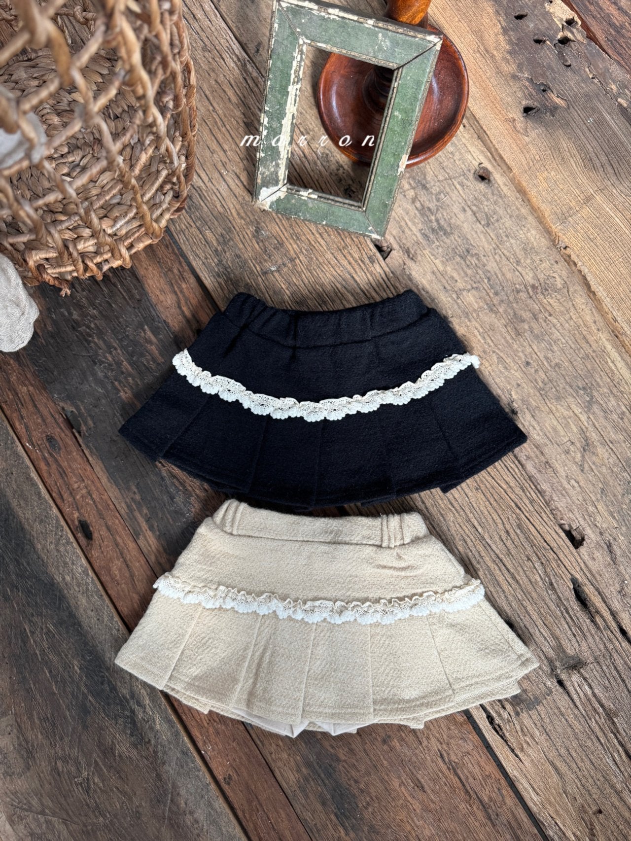 Lace-trimmed skirt