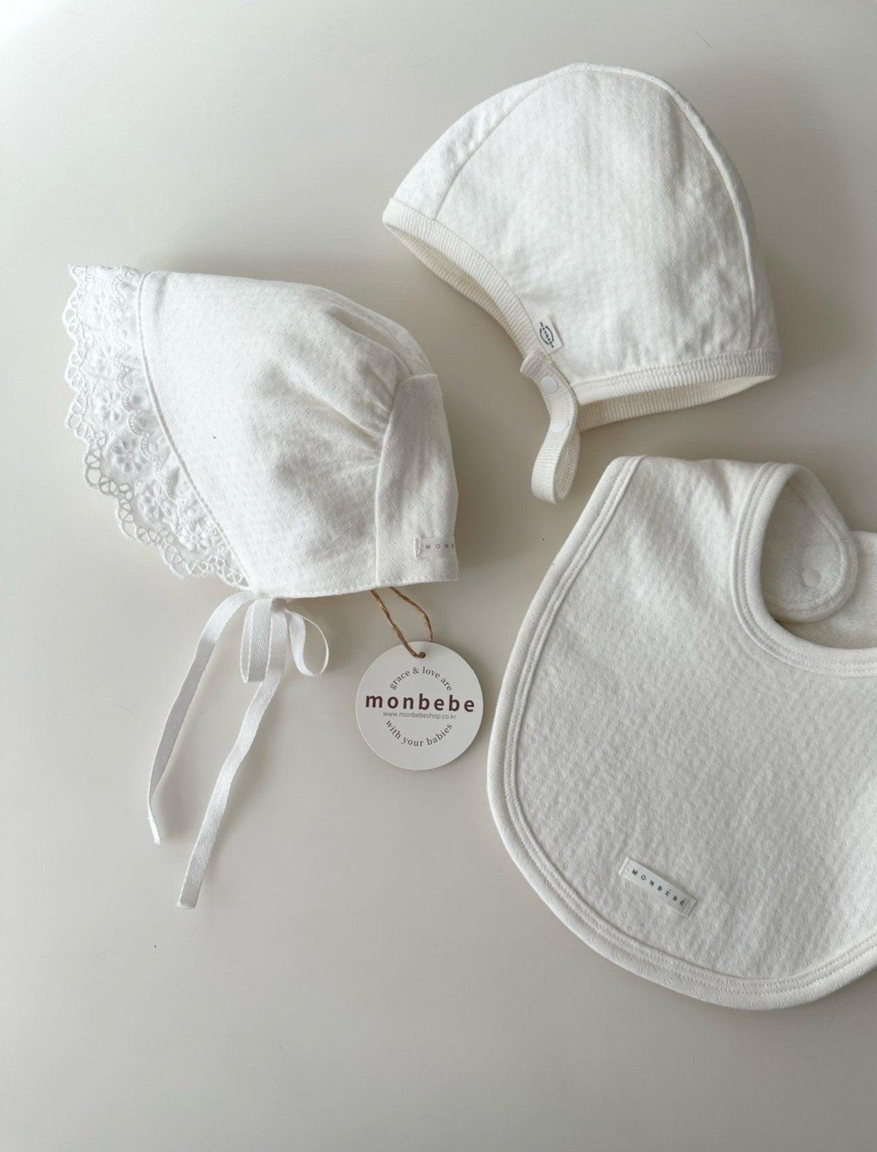 Noah double frill bonnet