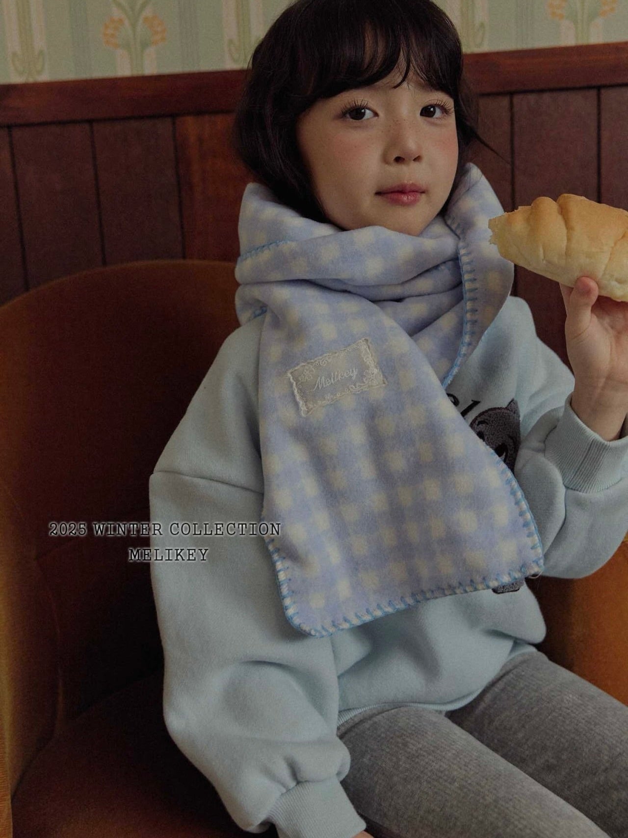 Fleece check muffler