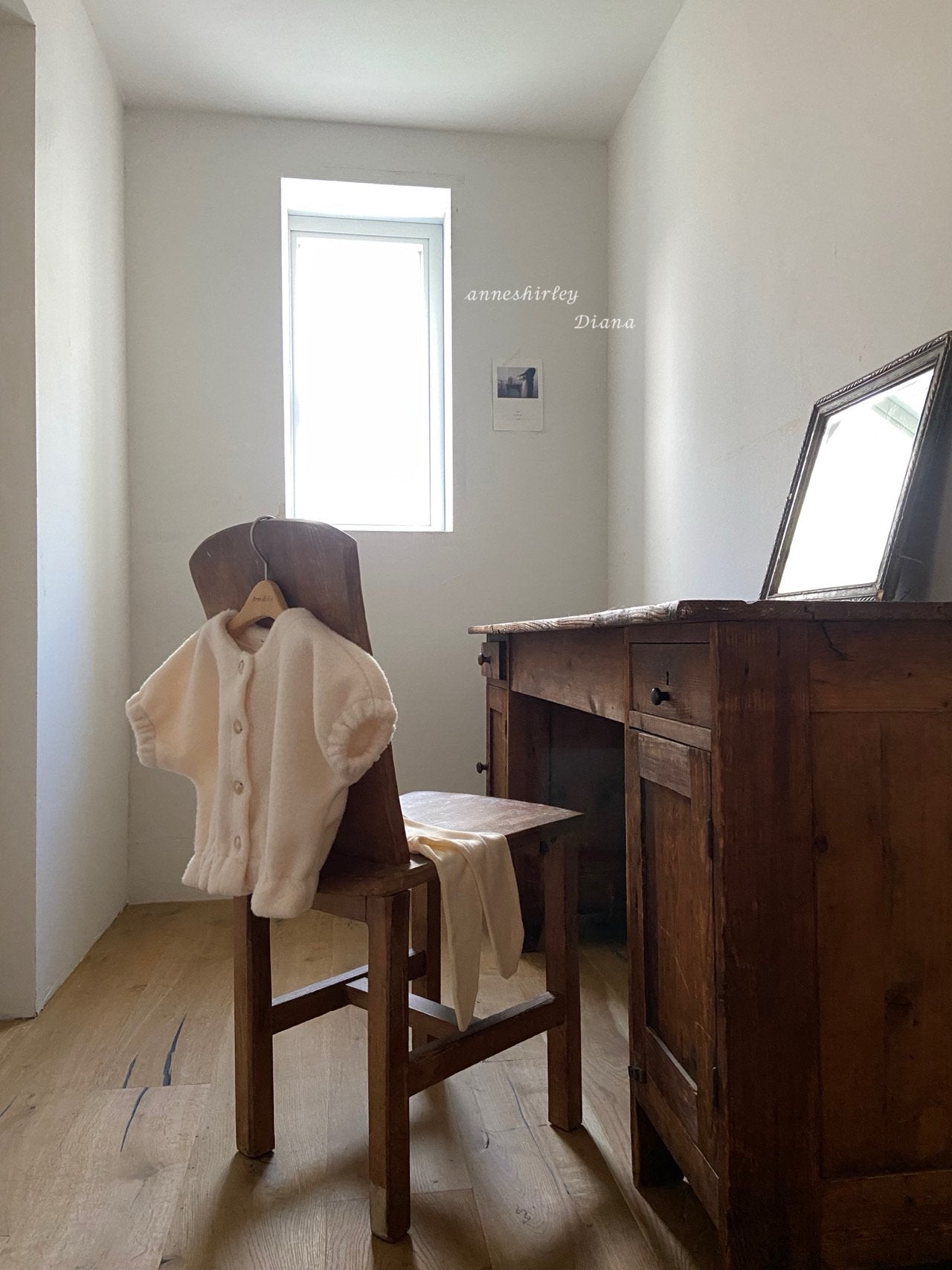 Eyelet footed leggings