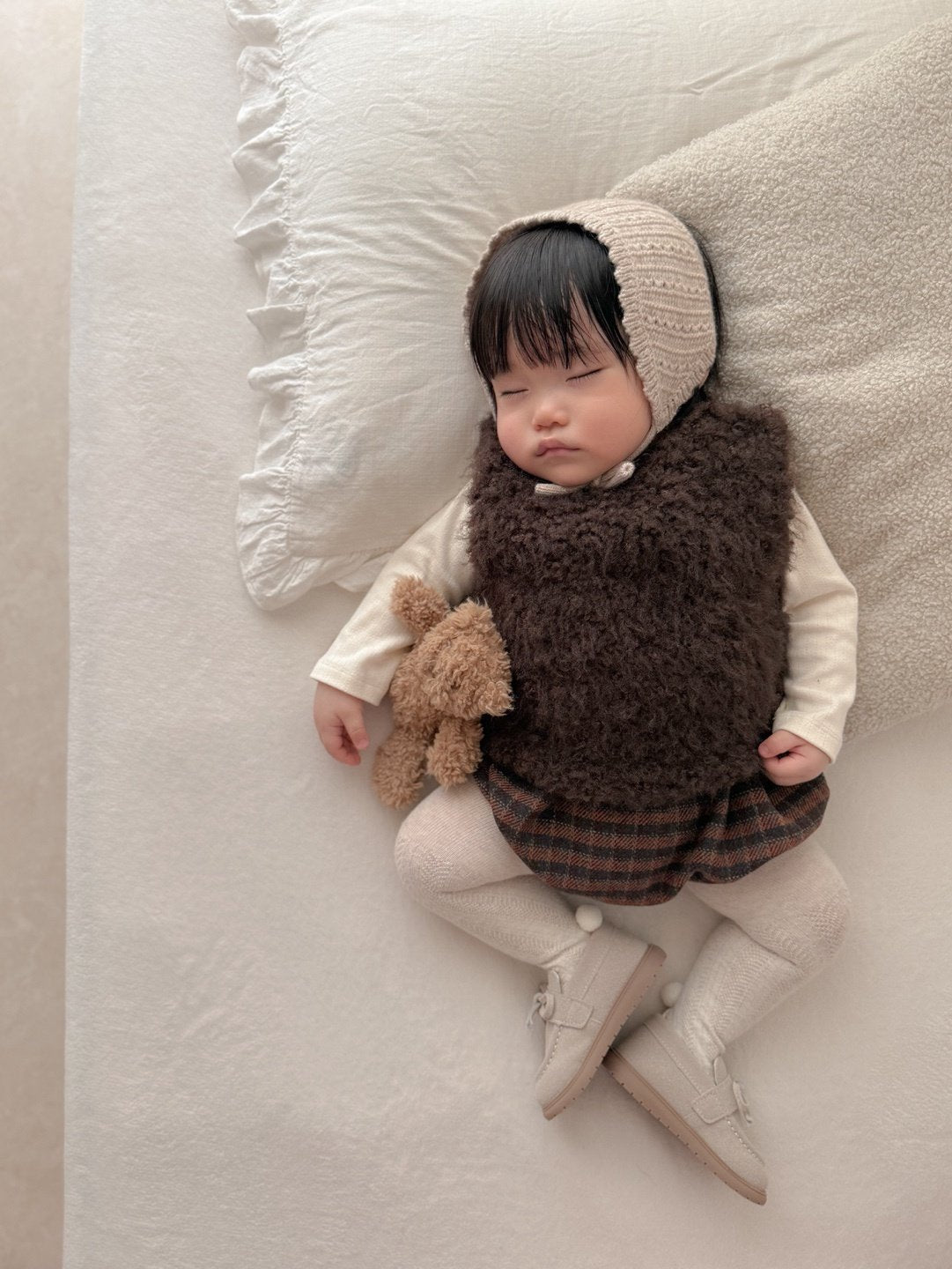 Button teddy vest