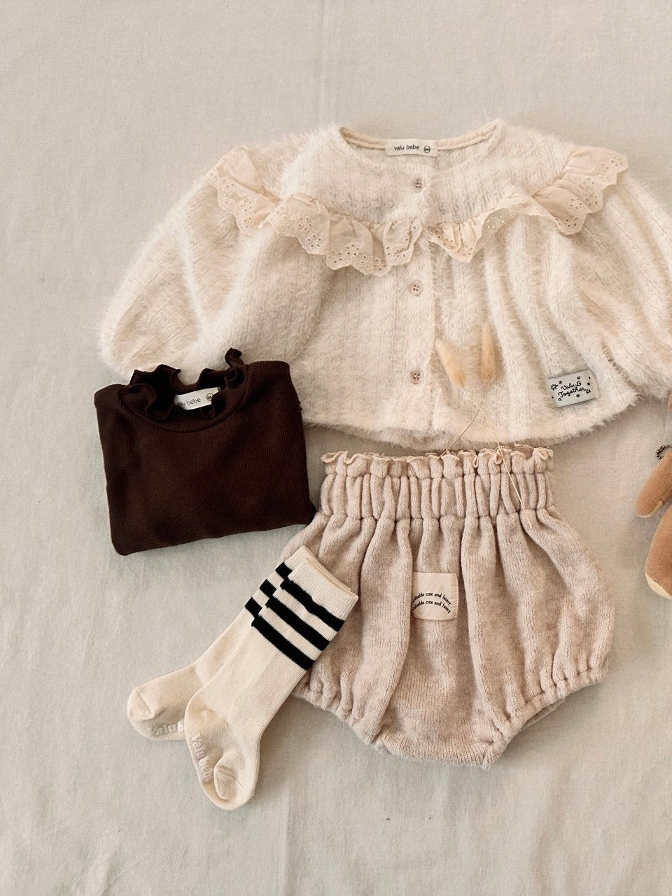 Lace yoke cardigan (baby)