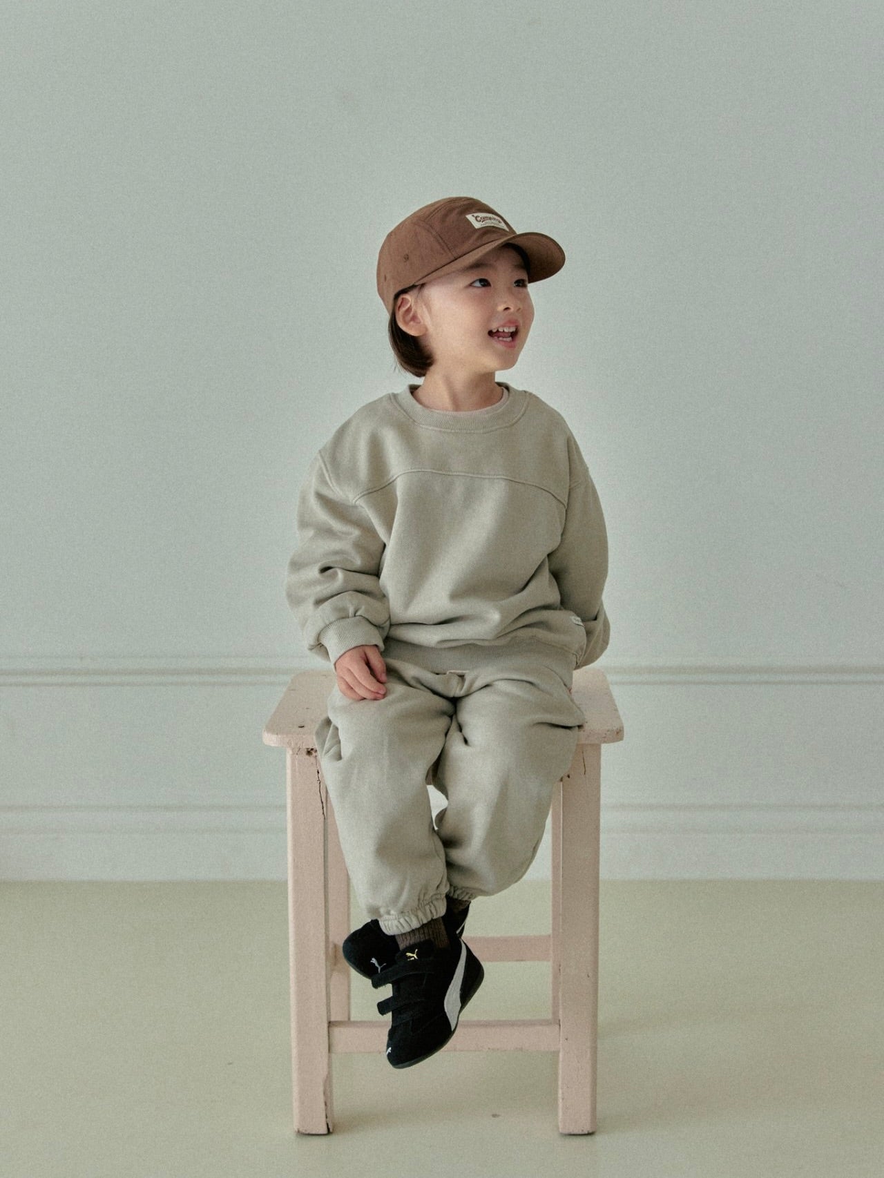 Pigment jogger pants             