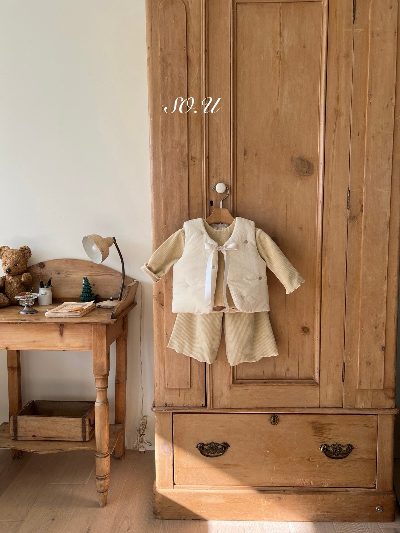 Heart embroidery padding vest