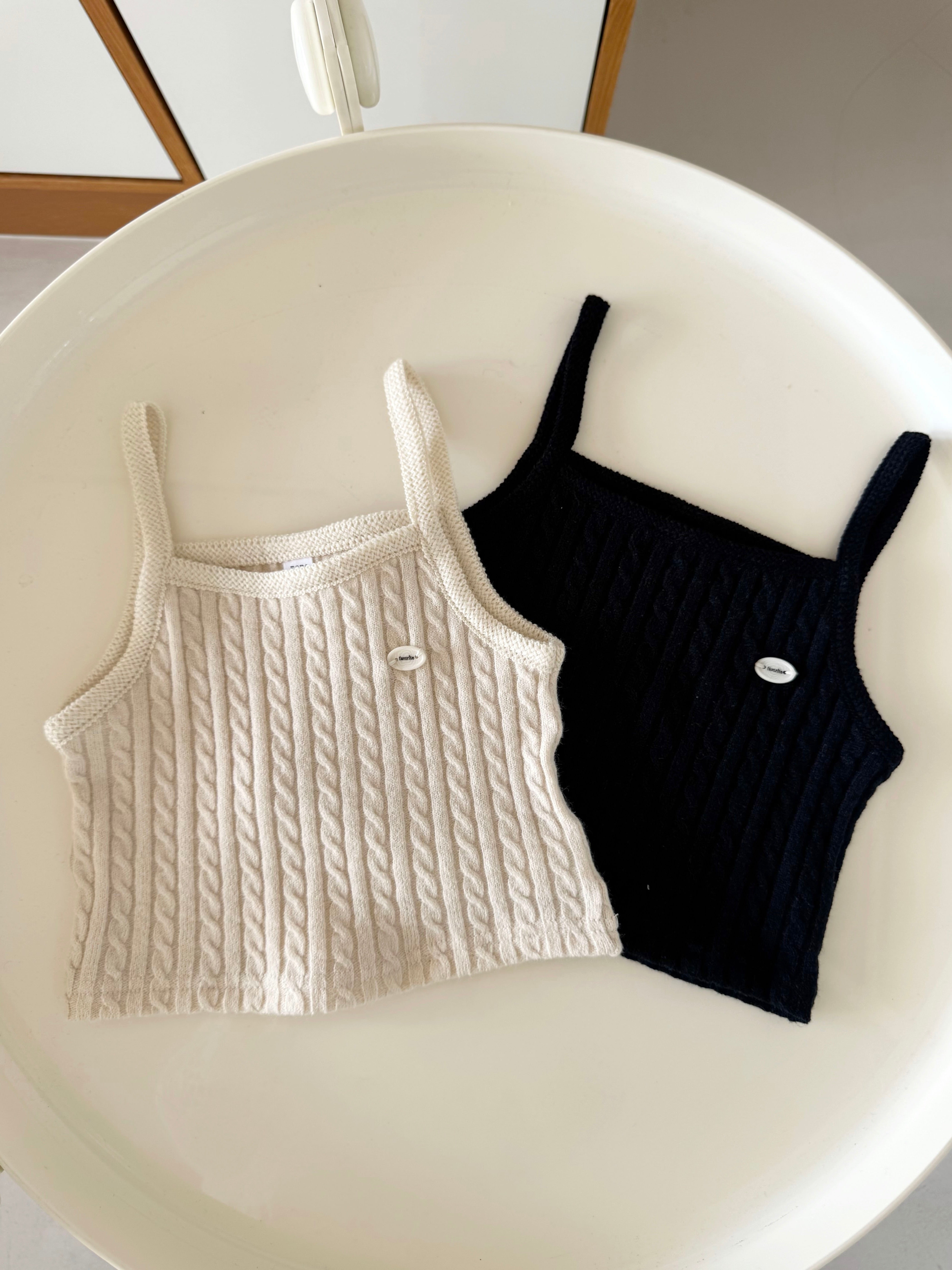 Knit vest