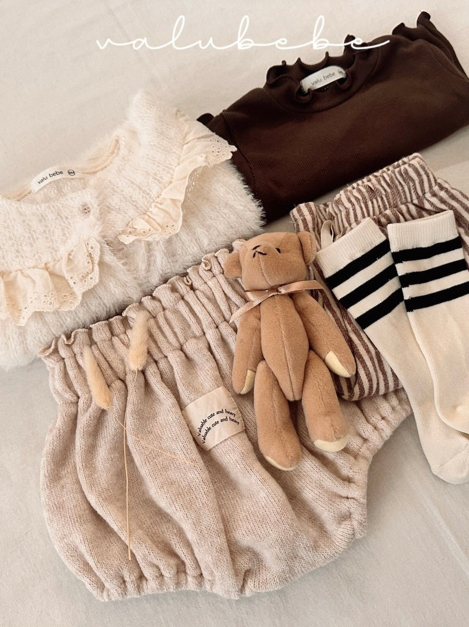 Soft pastel bloomer (baby)