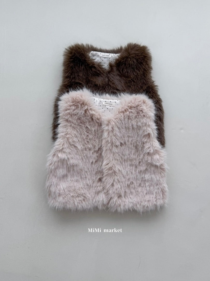 Bebe fur vest