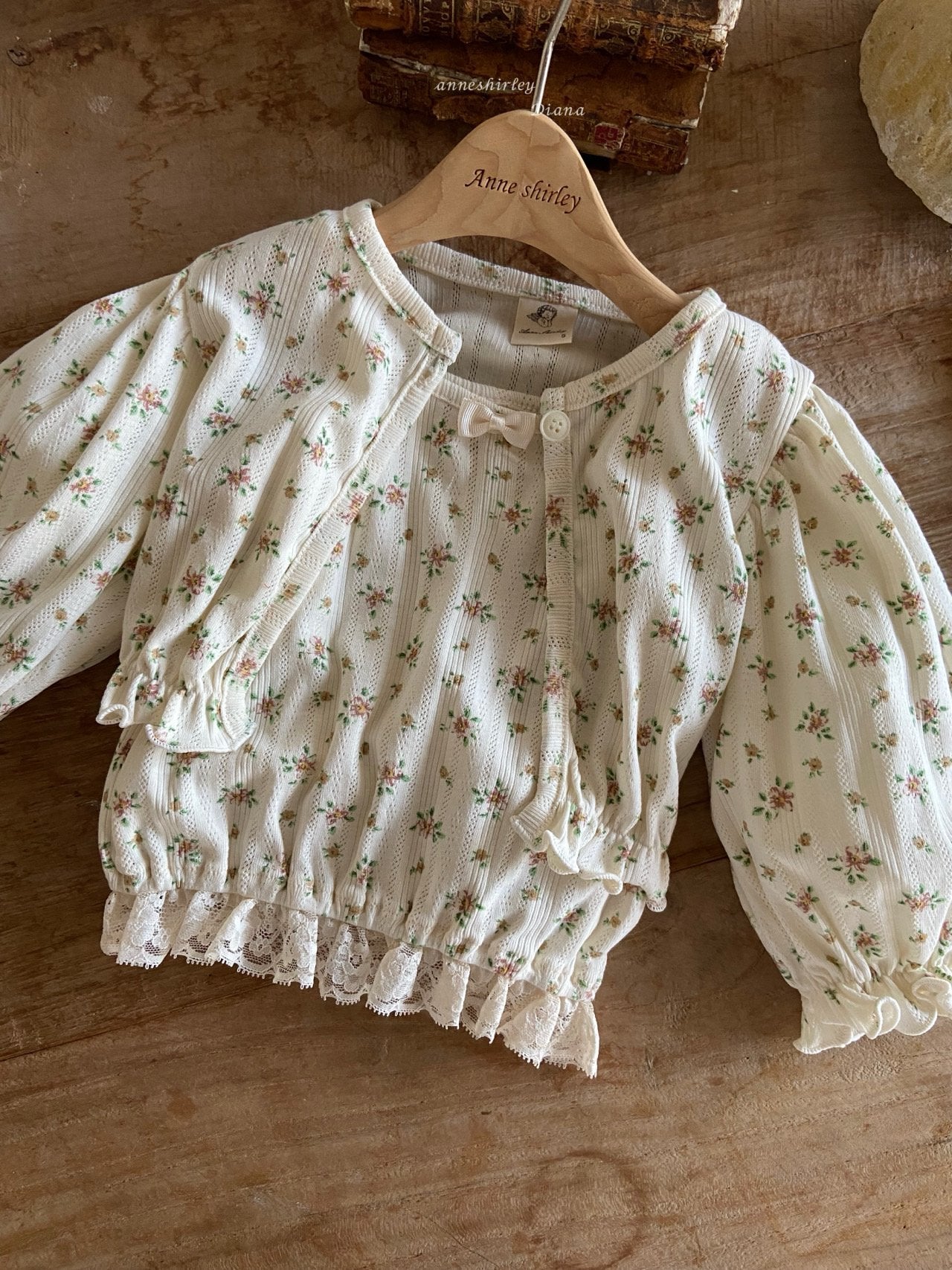 Berry sleeveless top