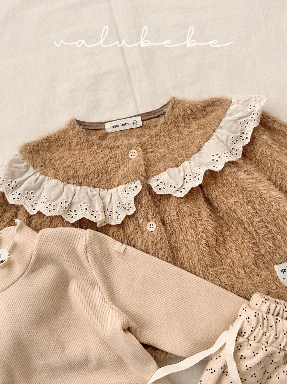 Lace yoke cardigan (baby)