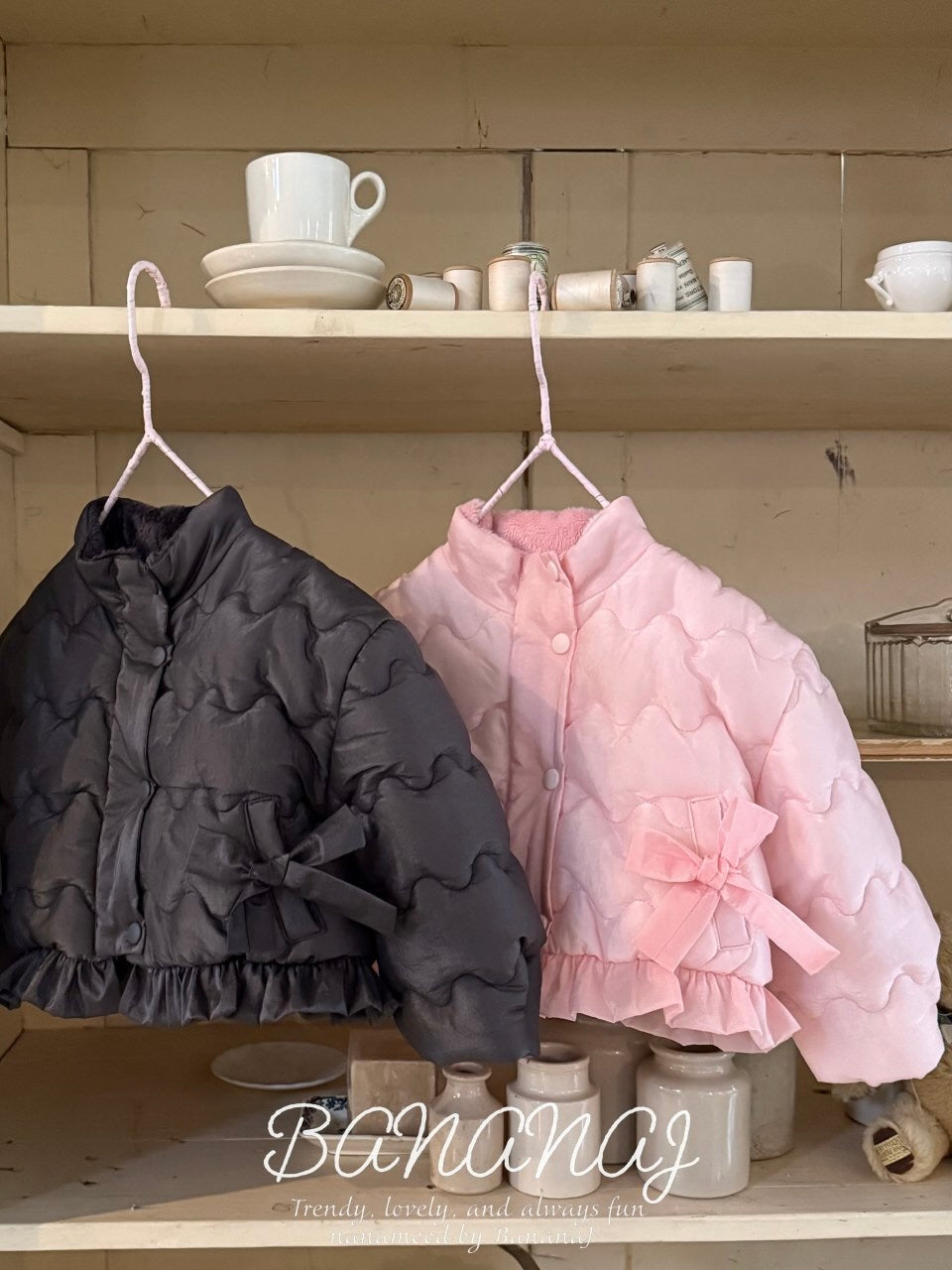 Ribbon padding jacket