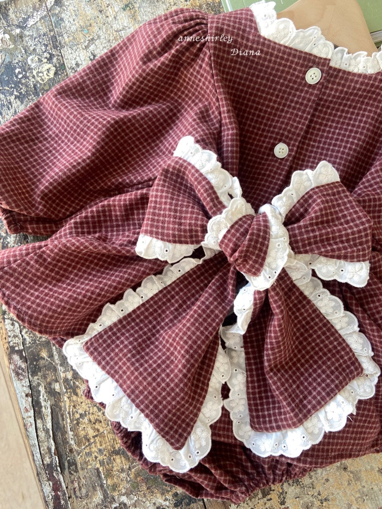 Carol lace ribbon suit