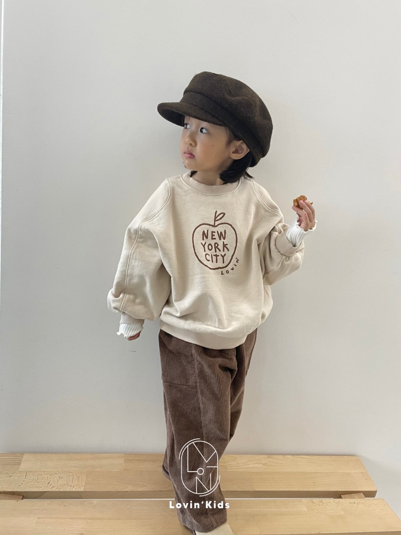 New York Apple sweatshirt