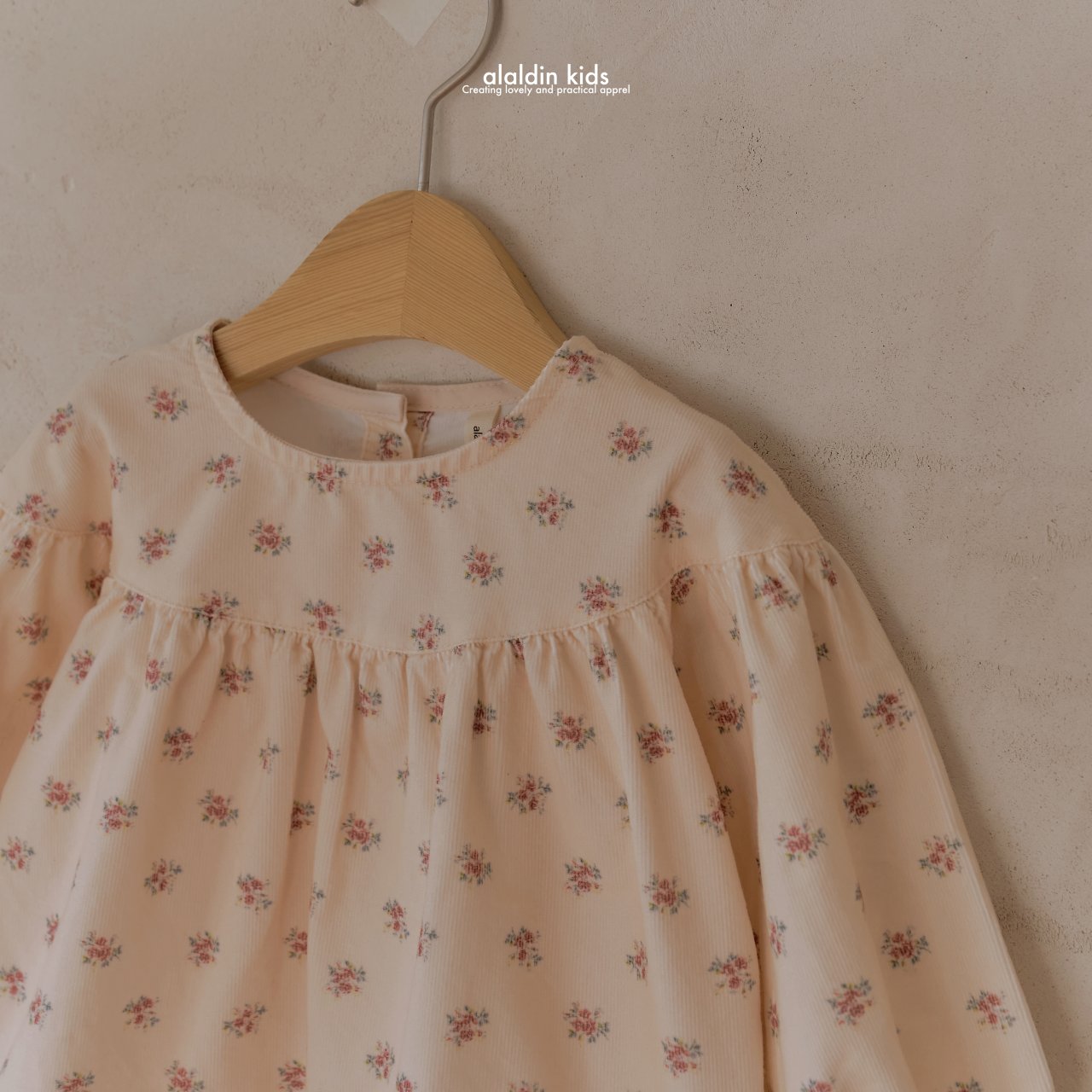 Molly flower blouse