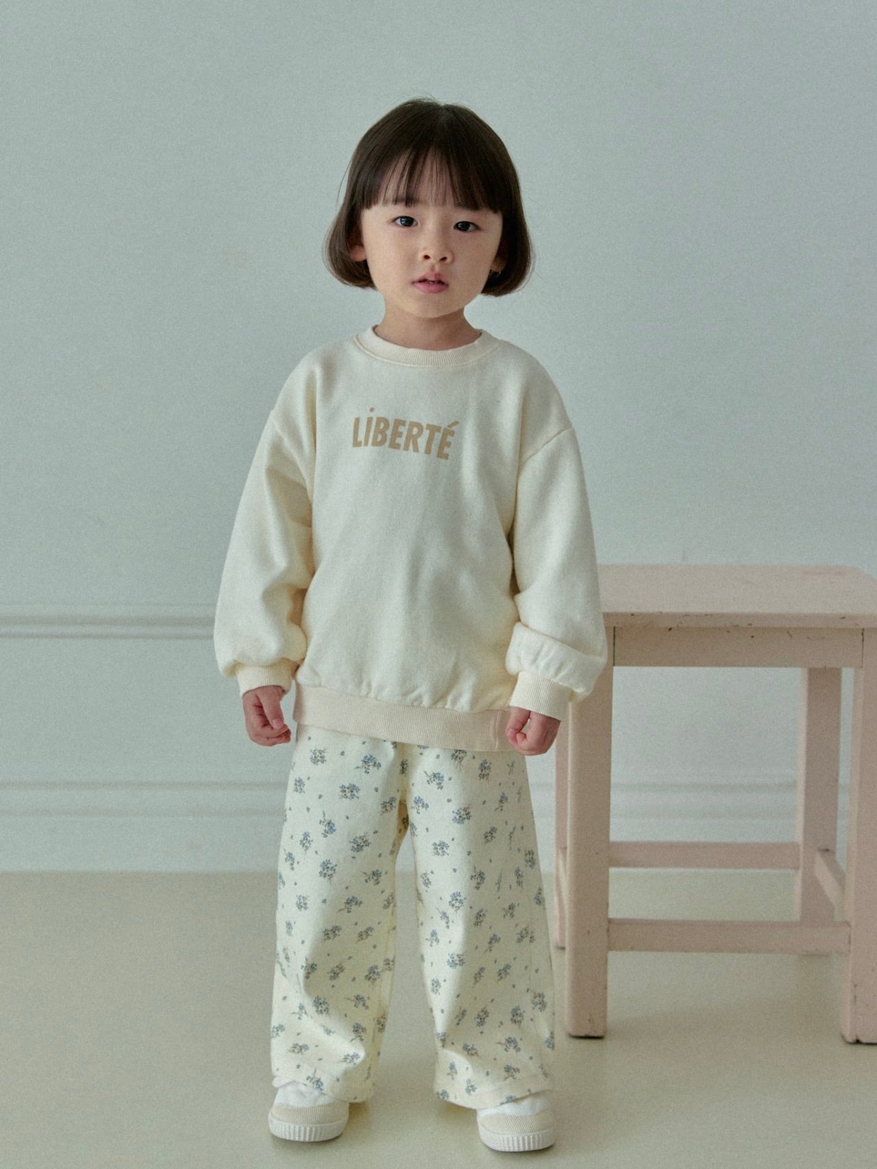 Patterned straight pants