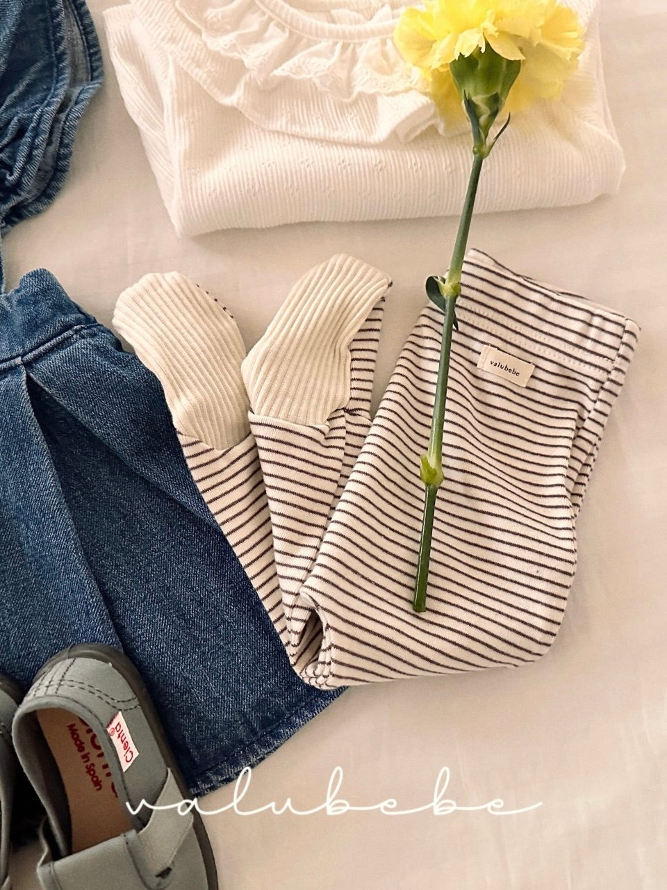 Stripe footed leggings