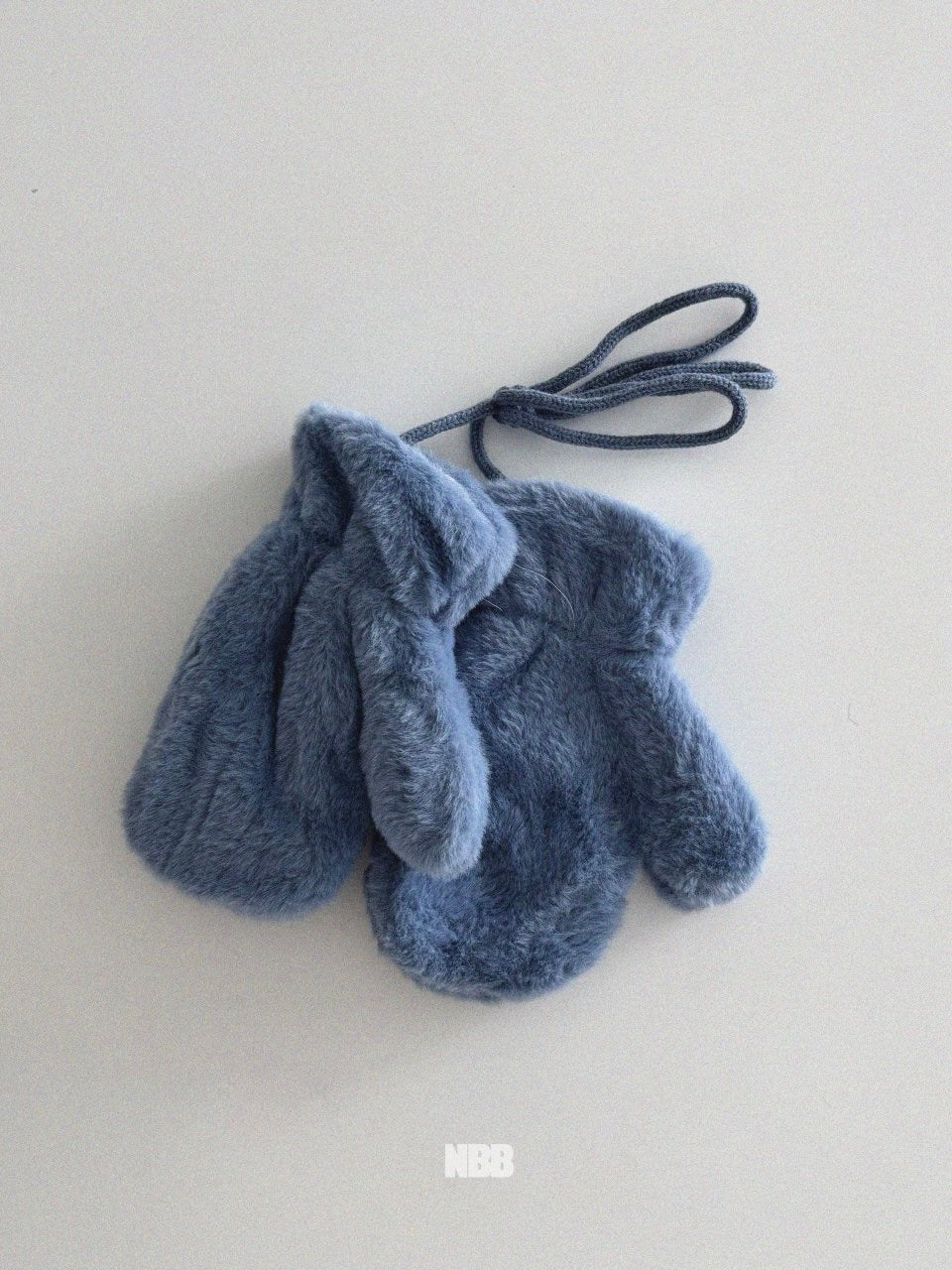 Winter fluffy gloves