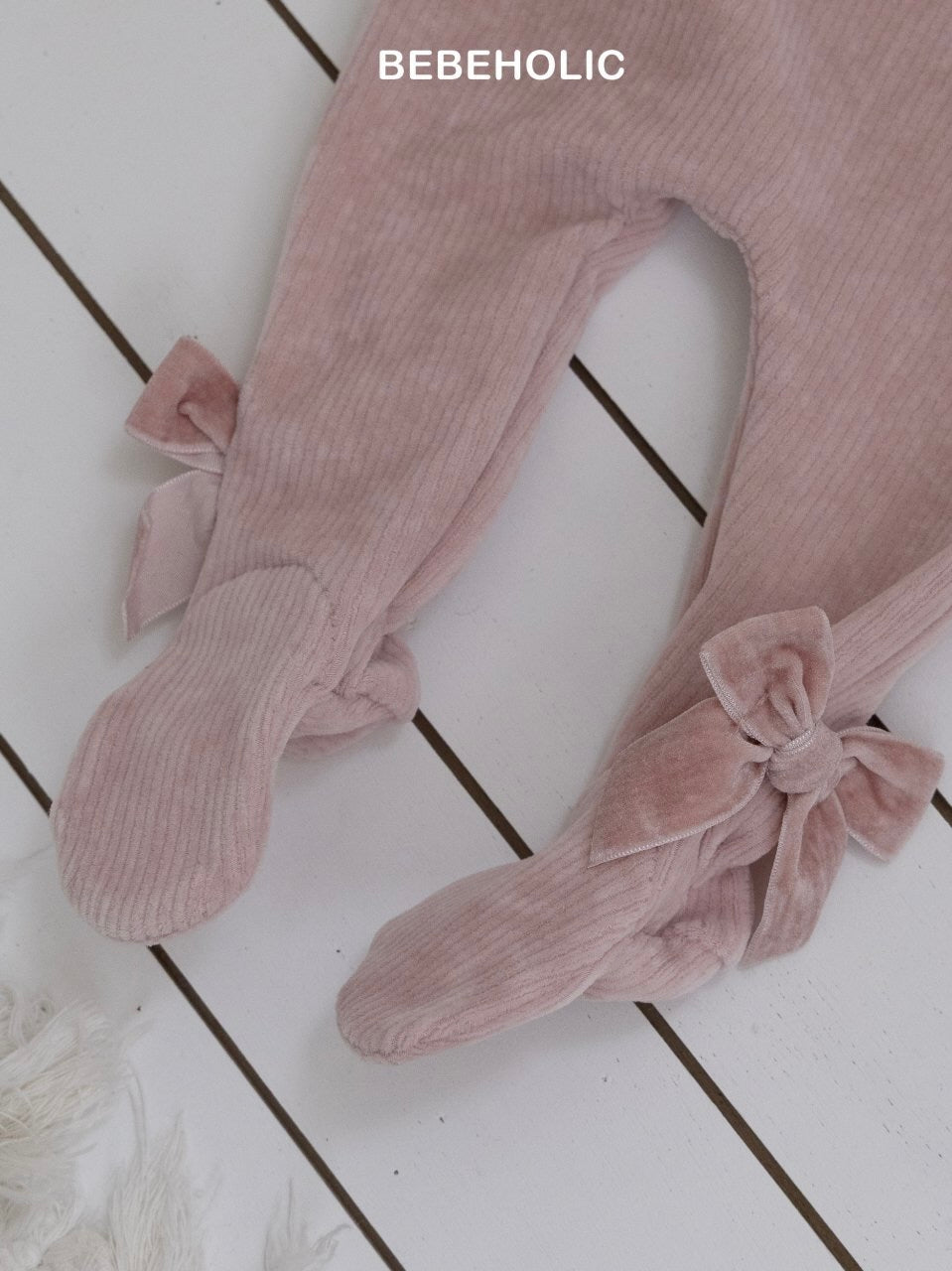 Ribbon footed leggings