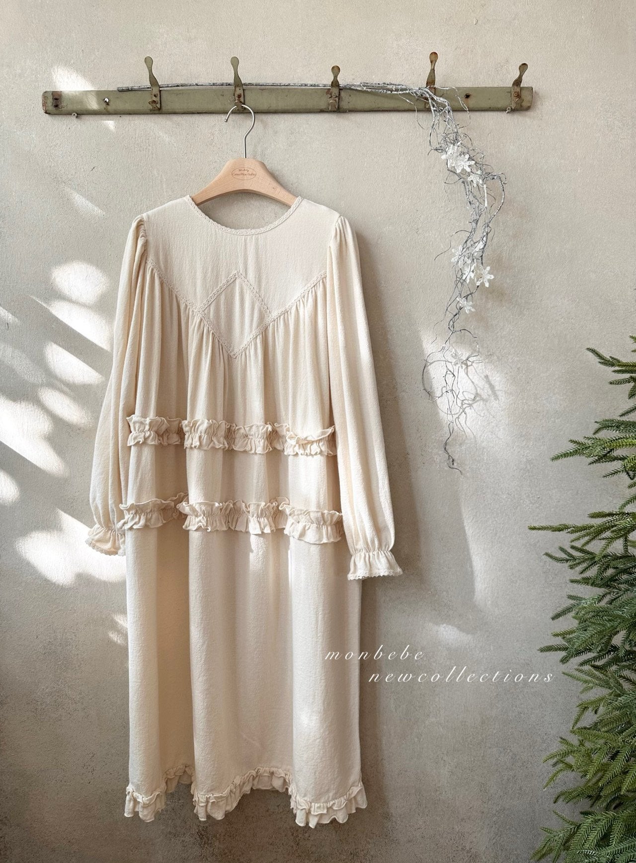 Merlin frill one piece (mom size)