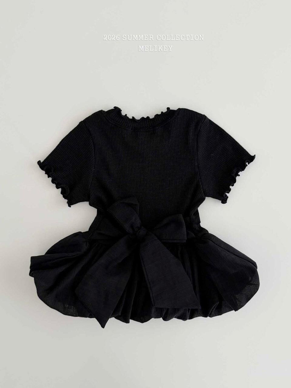 Bouncy ribbon T shirt