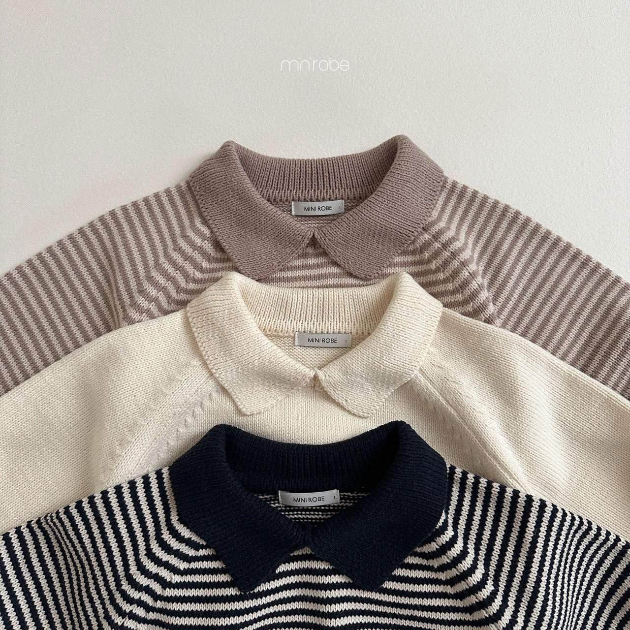 Collar colorway knit