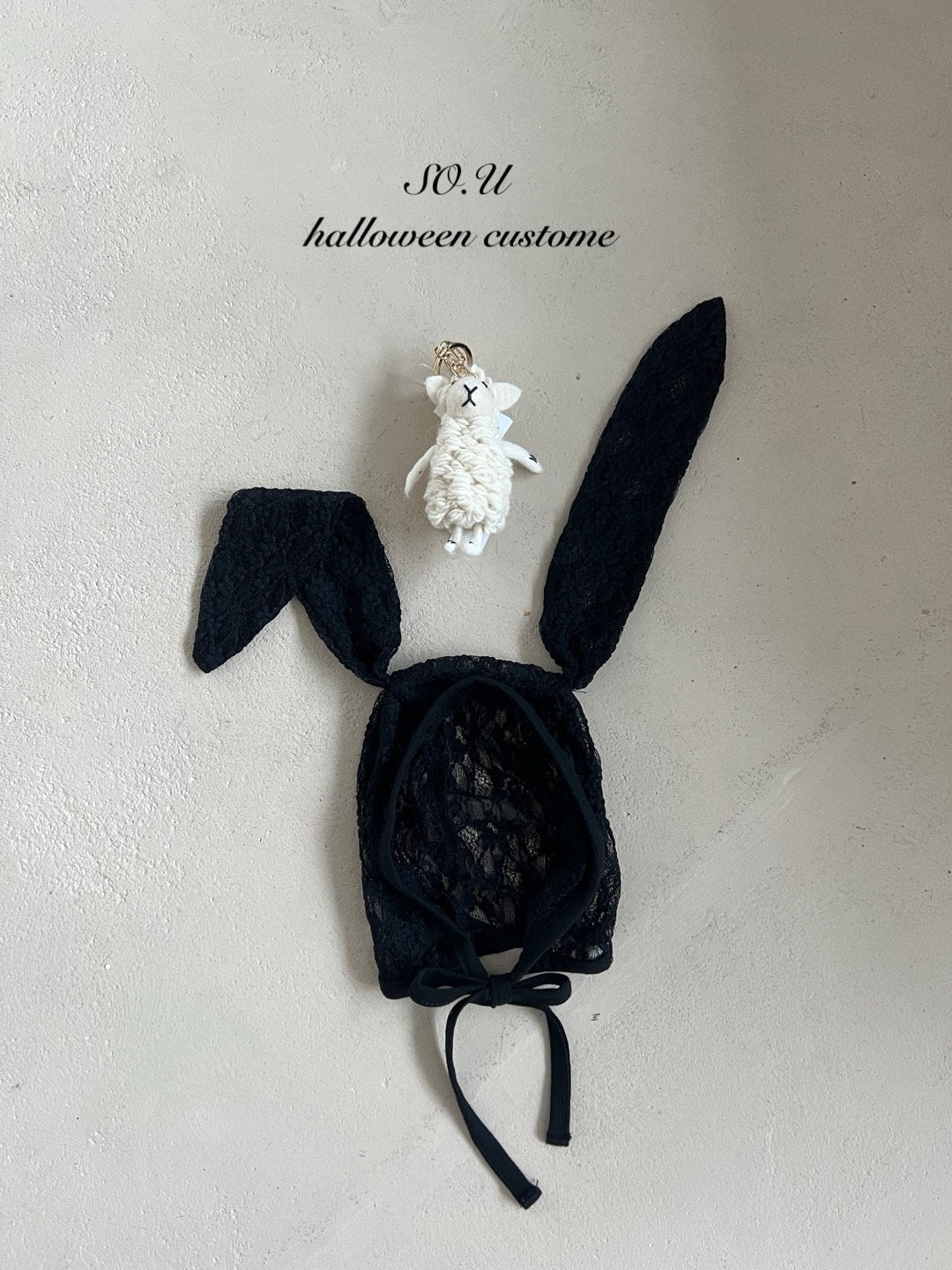 Bunny lace bonnet