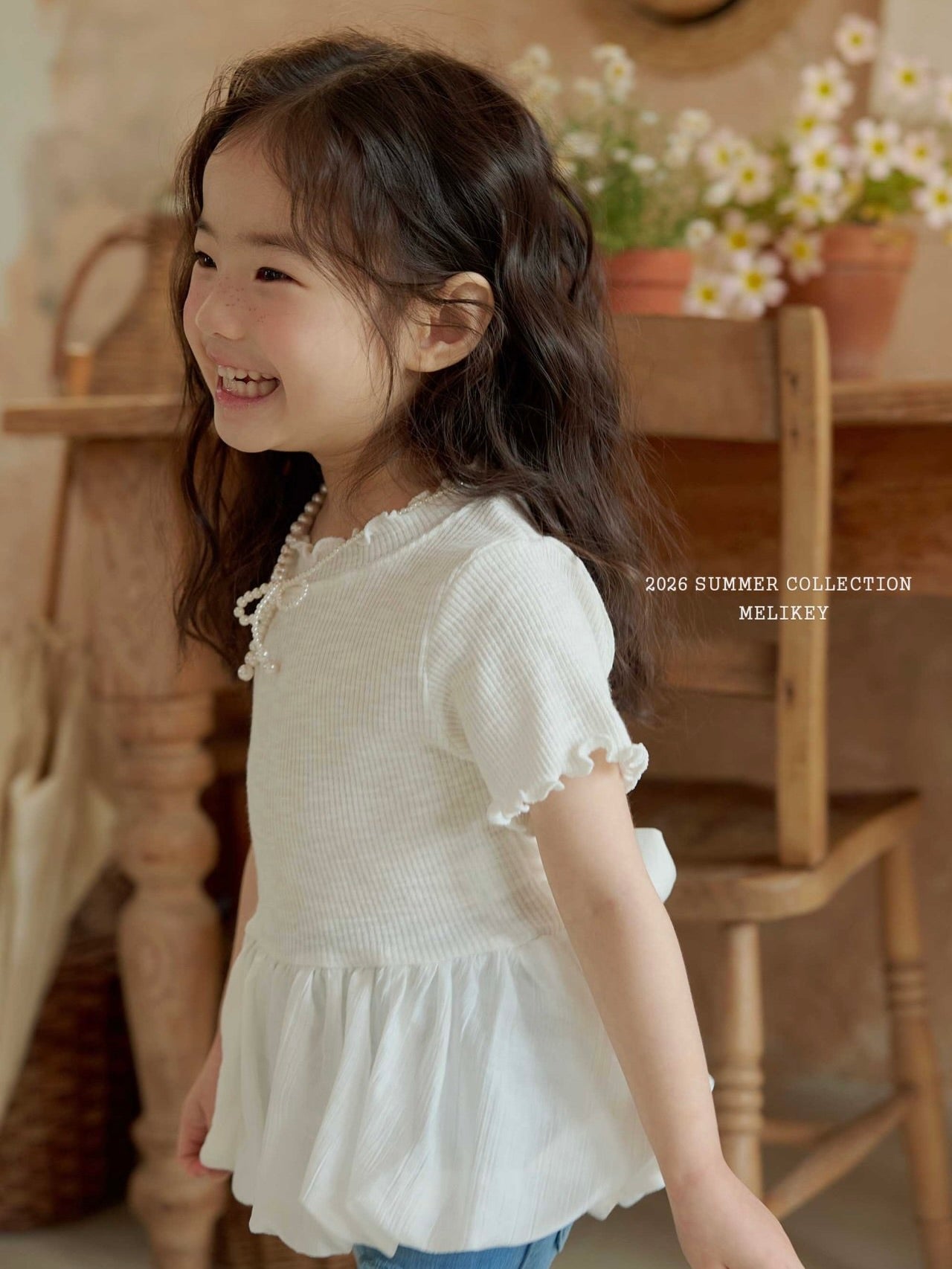 Bouncy ribbon T shirt