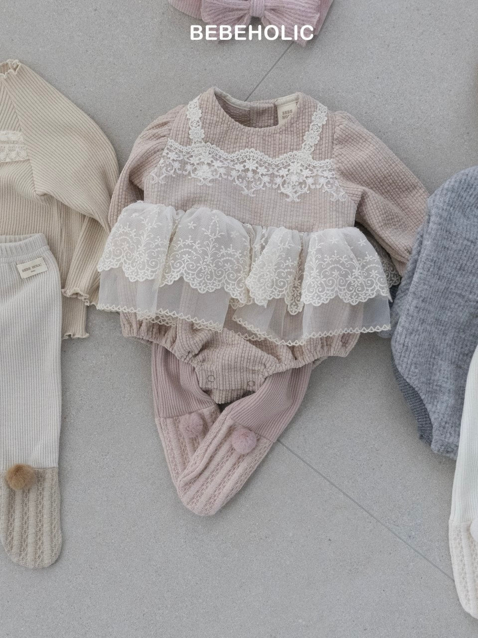 Pom pom texture leggings