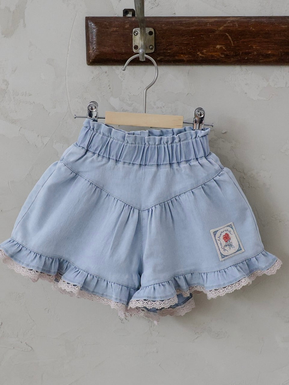 Rose denim pants