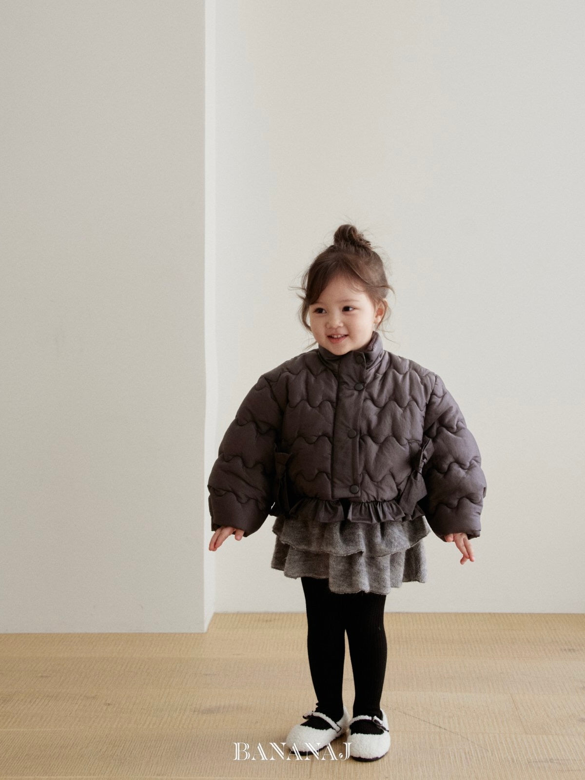 Ribbon padding jacket