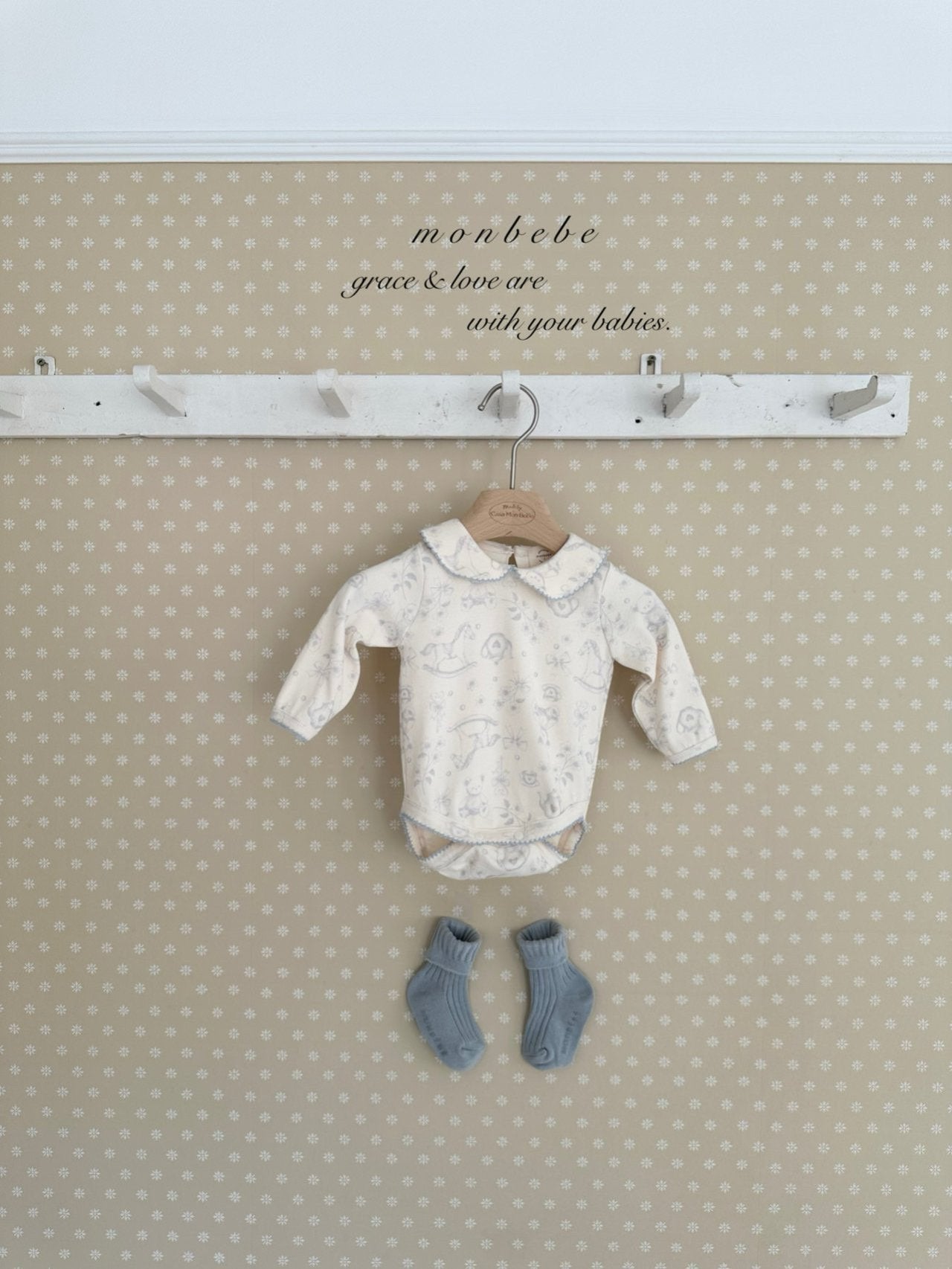 Printed collar rompers