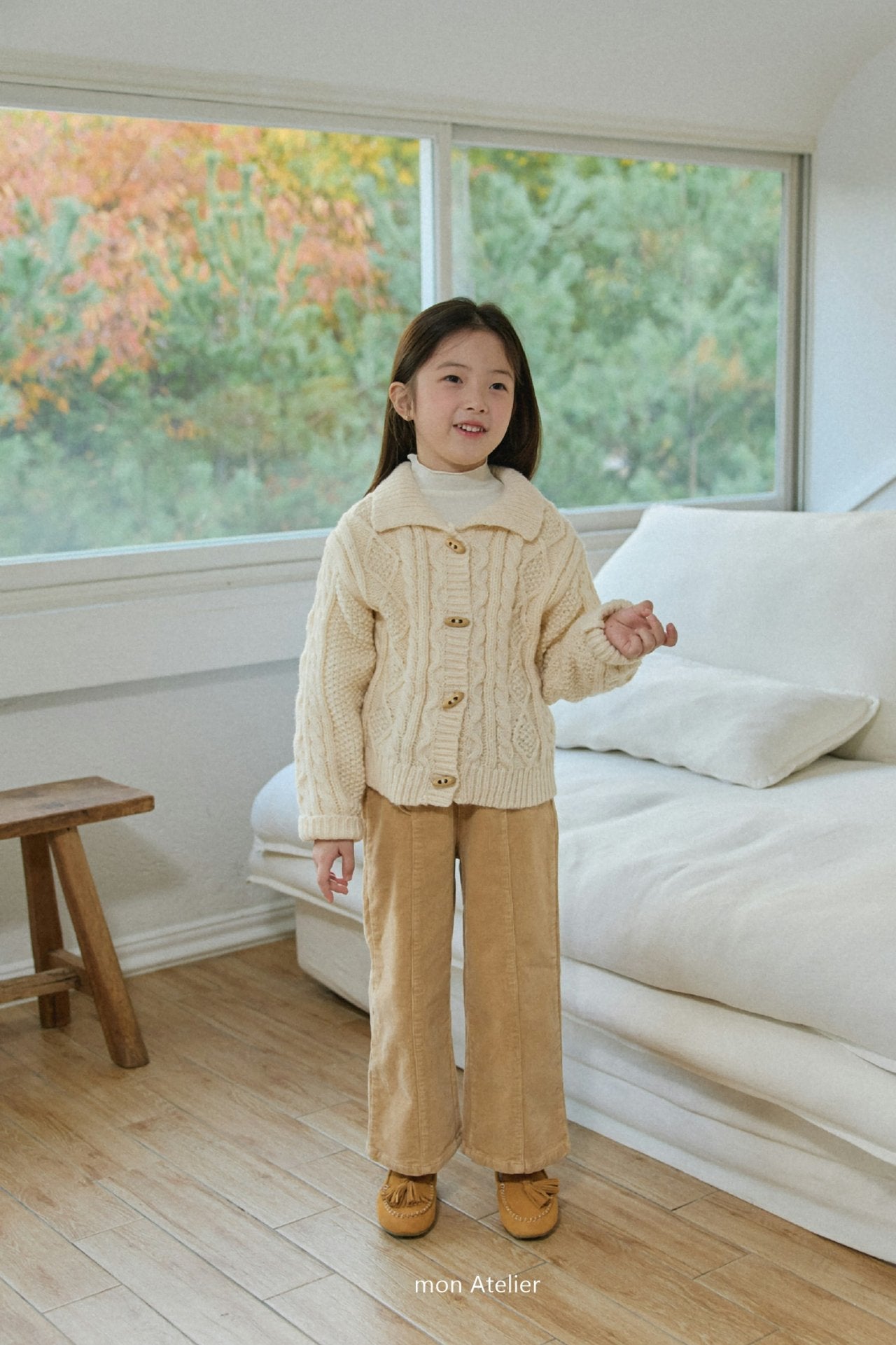 Frill corduroy pants