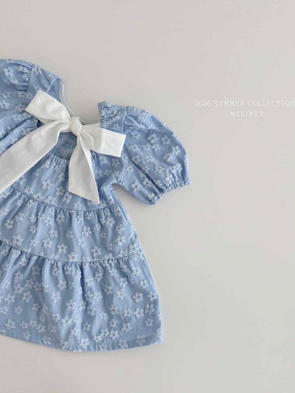 Shine back ribbon one piece