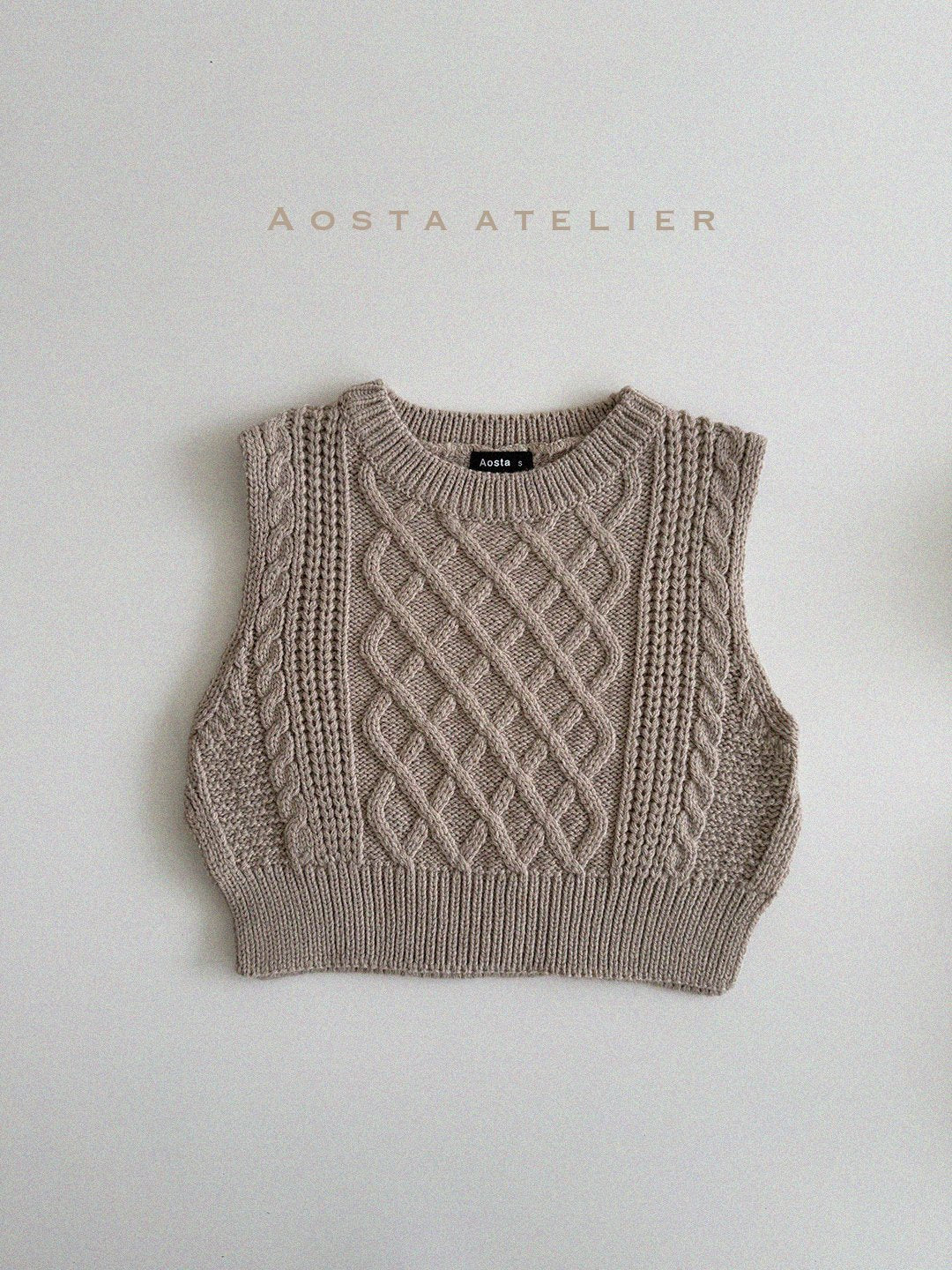 Knit vest