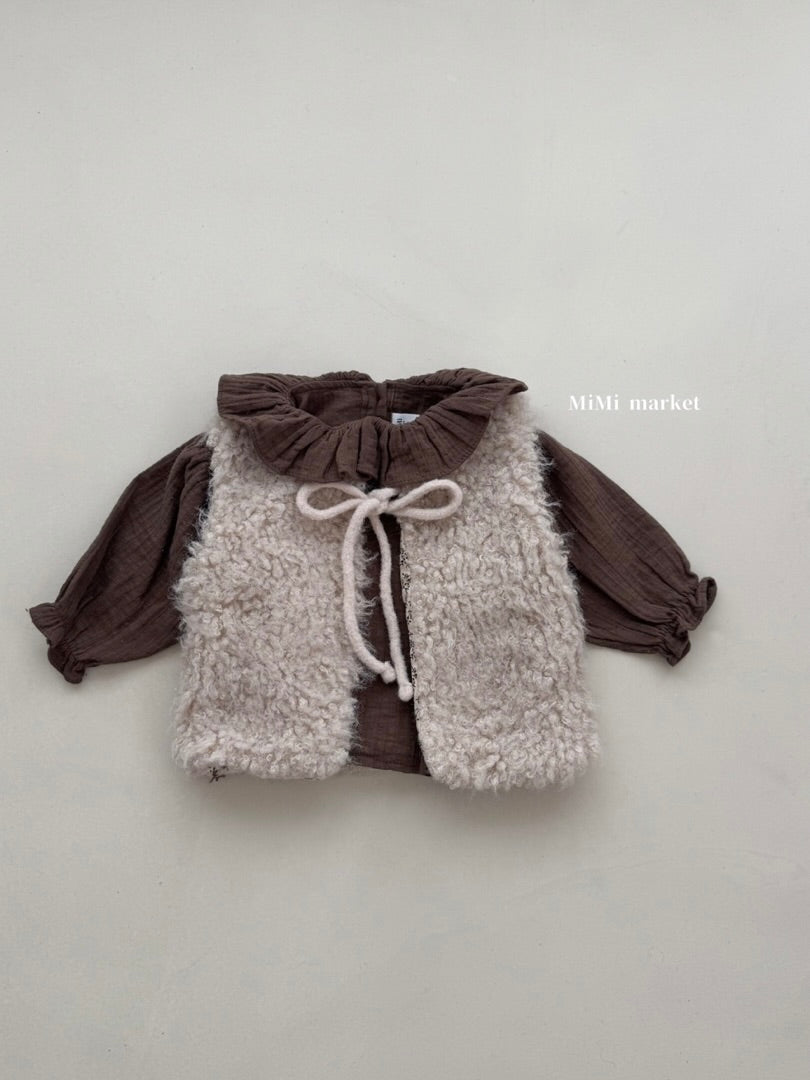 Fur ribbon vest