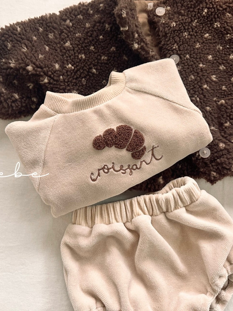 Croissant velor sweatshirt (baby)