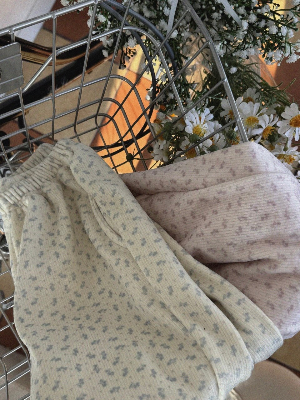 Flower boa jogger pants