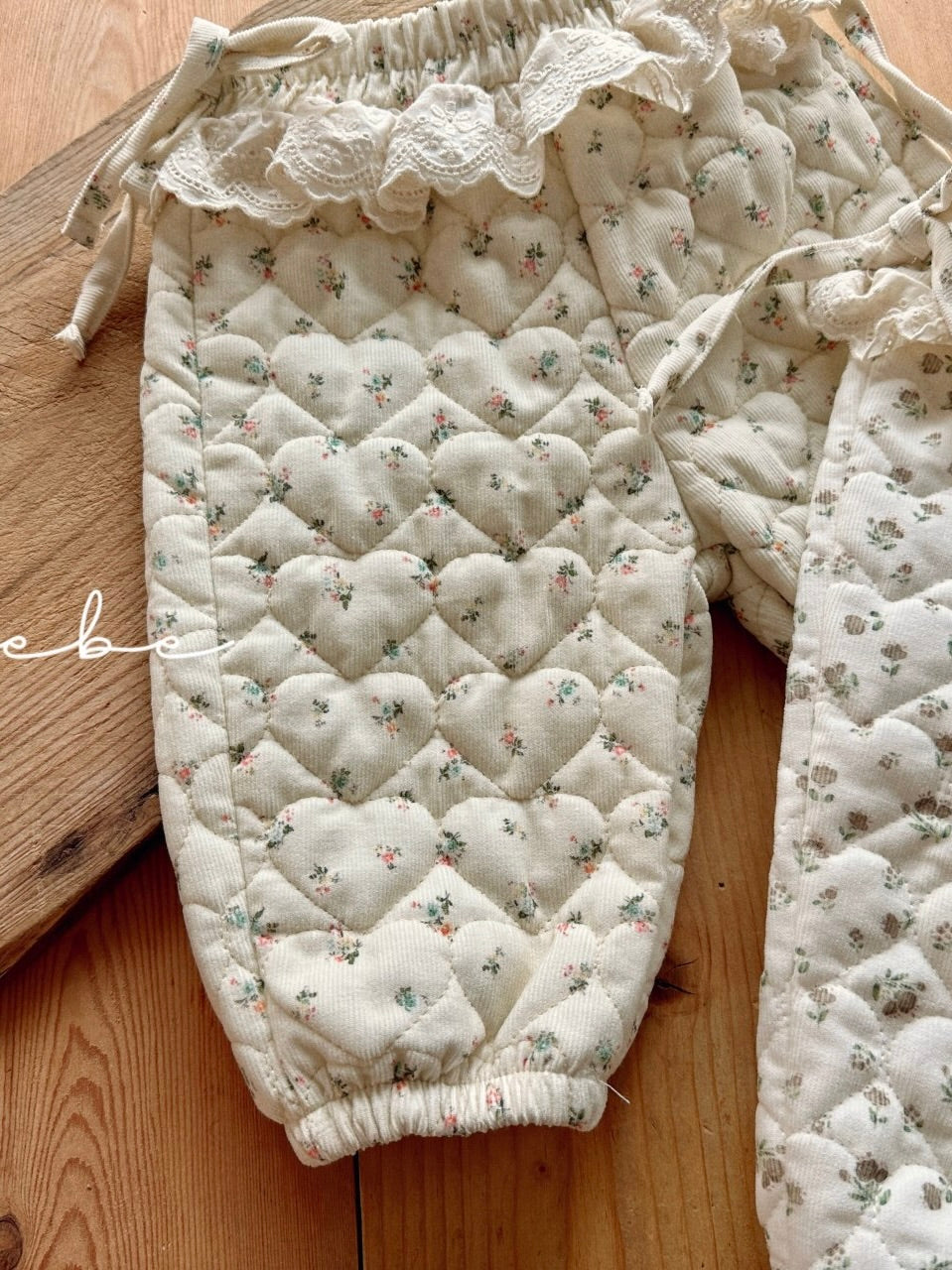 Lace padded pants (baby)