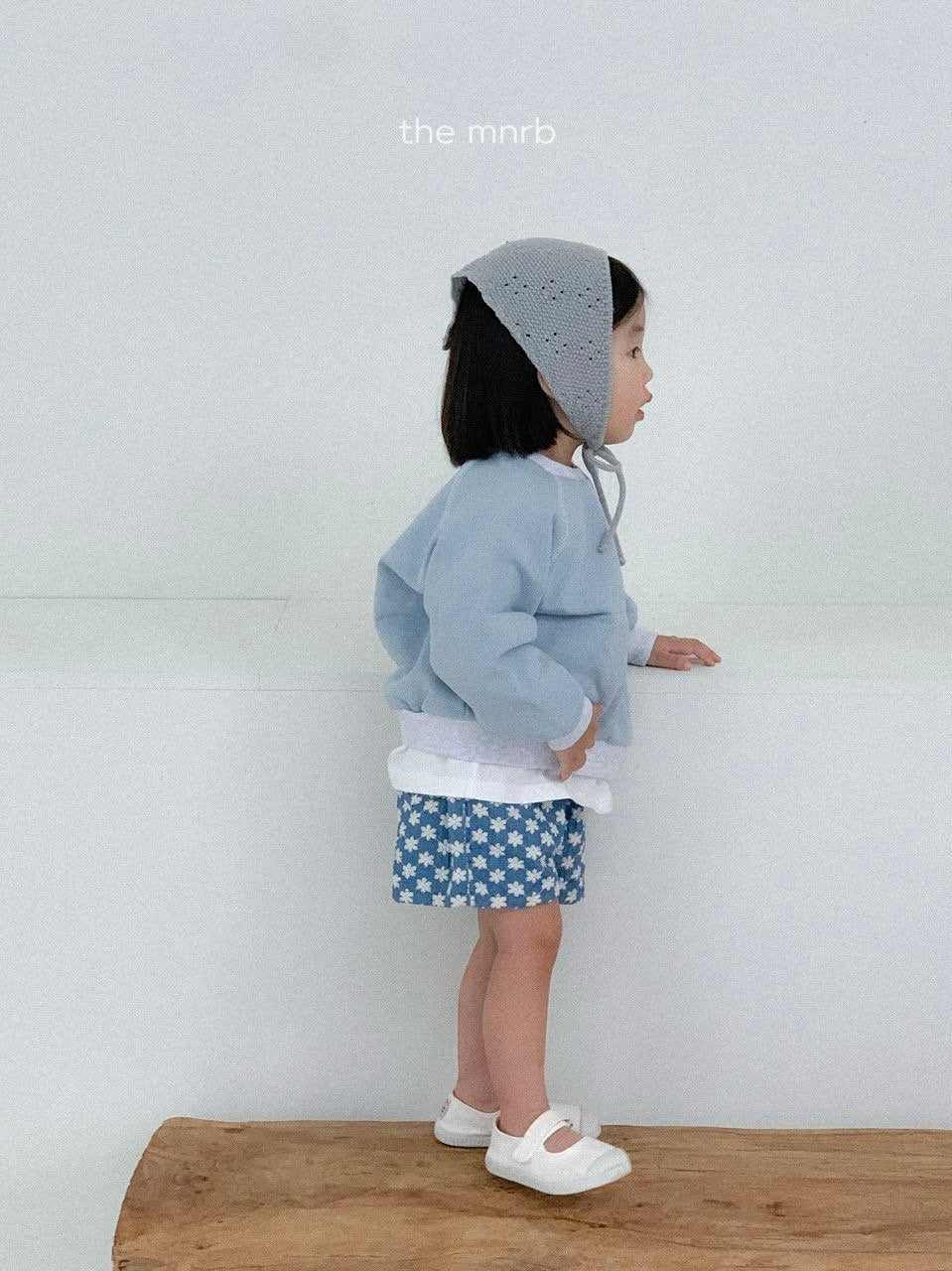 Momo colored sweatshirt