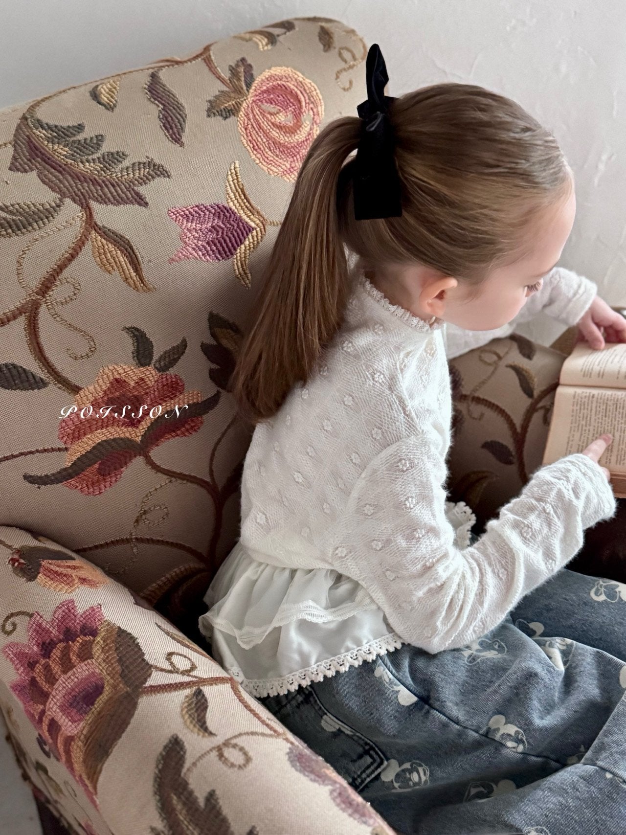 Winter lace half neck T