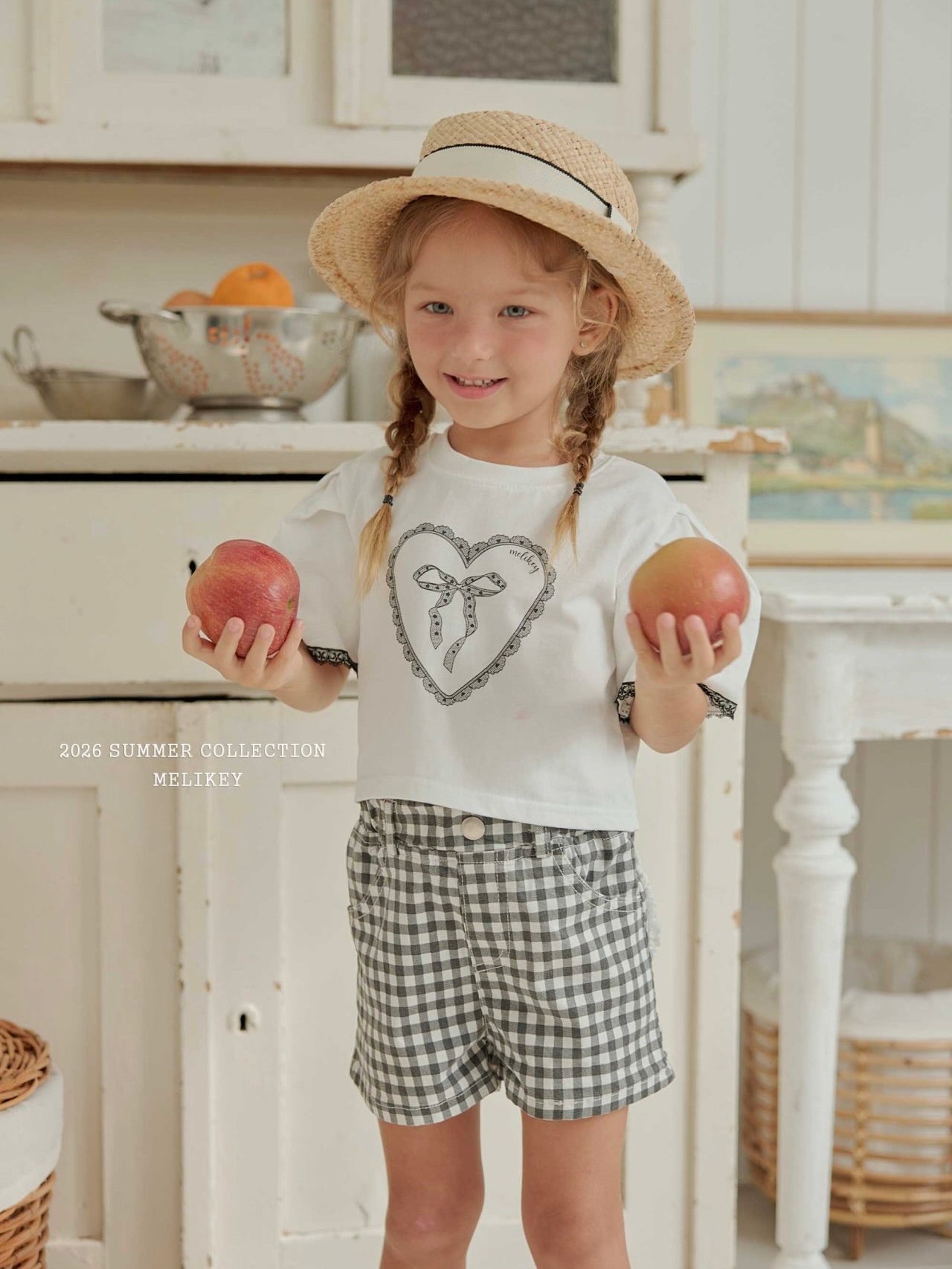 Heart ribbon T shirt