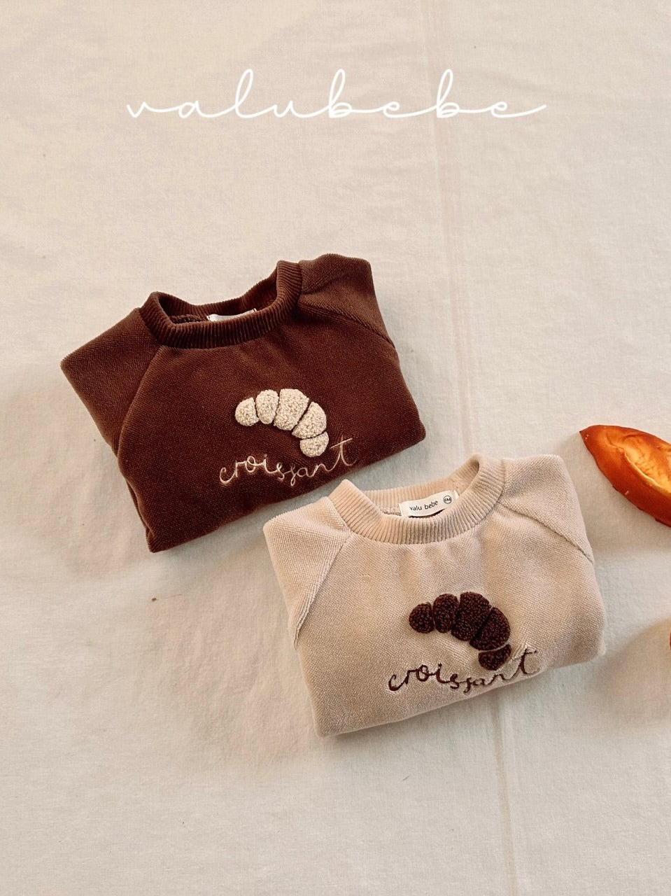 Croissant velor sweatshirt (baby)